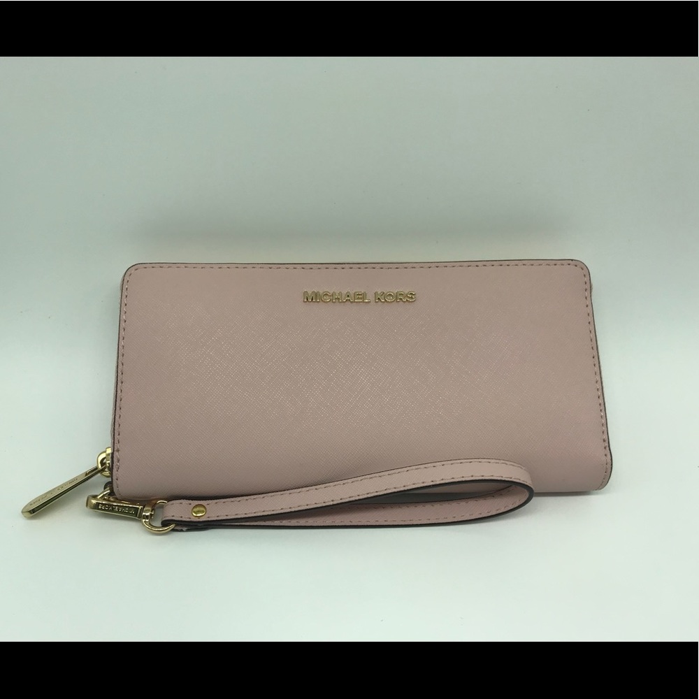 Michael Kors Jet Set Continental Zip Wallet